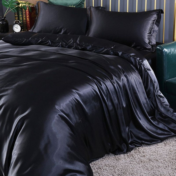 Schwarze Seidenbettwäsche-Set, luxuriös, glänzend, Schlafzimmer-Dekoration, Doppelbett.