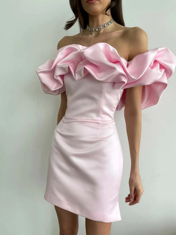 Rosa schulterfreies Kleid mit Rüschen, Satin, elegantes Abendkleid, Damenmode.