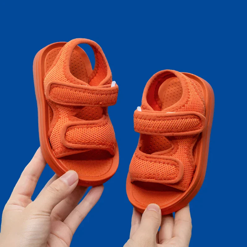 Atmungsaktive Kinder-Sandalen mit weicher Sohle & Schnellverschluss – Laufleicht