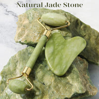 Grüner Jade-Roller und Gua Sha Set, Naturstein, Gesichtsmassage, Hautpflege, Entspannung.