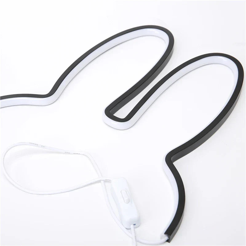 LED-Nachtlampe Hase, modernes USB-Design, Kinderzimmer, schwarz-weiß, Geschenkidee.