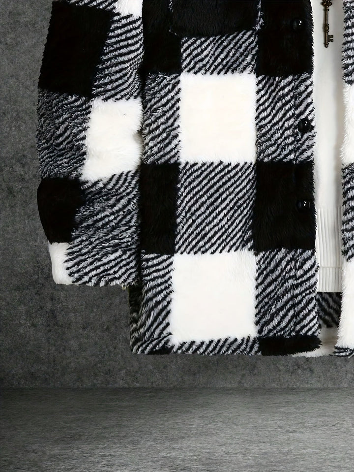 Schwarz-weiß karierte Kunstpelzjacke, warm, modisch, Winterbekleidung, Damenmode.