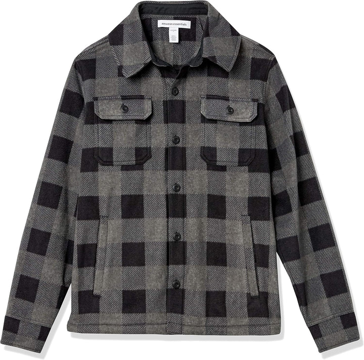 Graue karierte Herrenjacke, Flanell, Knopfleiste, Brusttaschen, Herbstmode, warm, stilvoll.