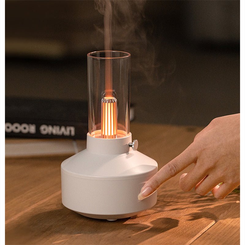 Aromatherapie-Diffuser mit Kerzenlicht, weiß, Glaszylinder, Tischdekoration, Entspannung.