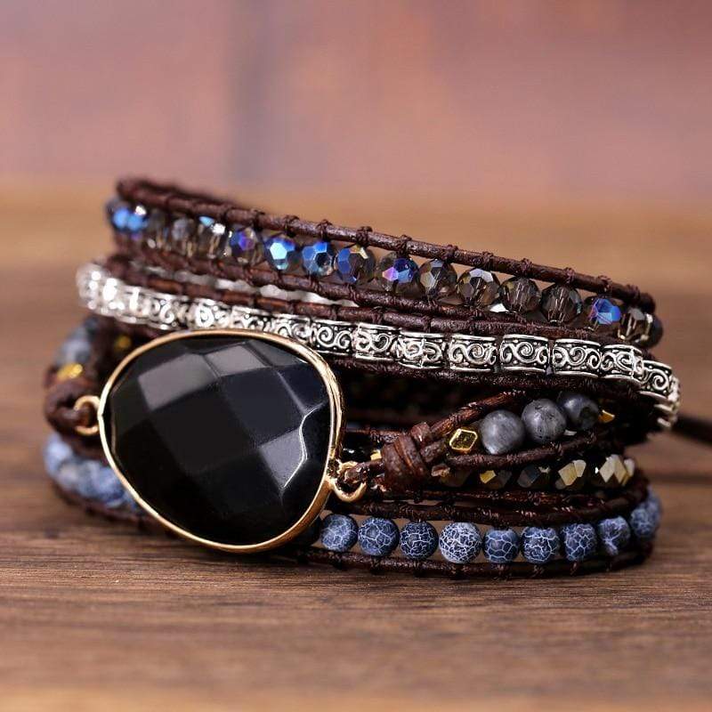 Handgemachtes Wickelarmband mit Onyx, braun, Boho-Stil, Schmuck, Damenaccessoire.