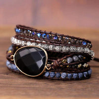 Handgemachtes Wickelarmband mit Onyx, braun, Boho-Stil, Schmuck, Damenaccessoire.