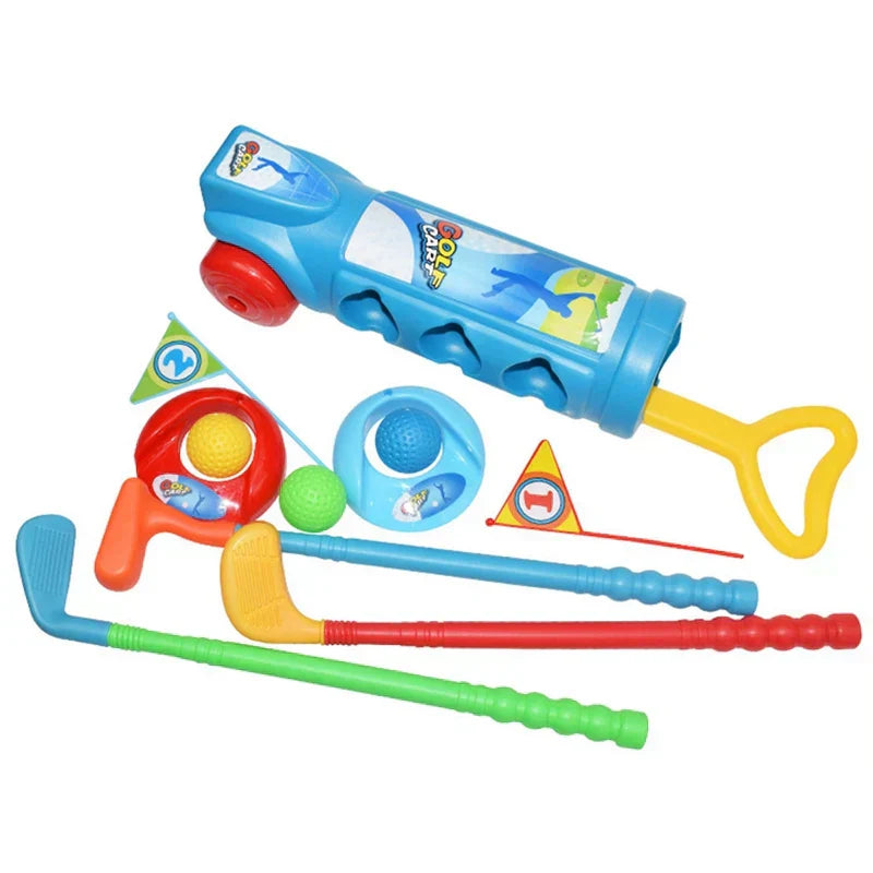 Kinder Golfset aus Kunststoff, bunt, mit Schlägern, Bällen und Löchern, Indoor-Spielzeug.