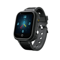 Schwarze Smartwatch mit digitalem Zifferblatt, Silikonarmband, Fitness-Tracker-Funktion.