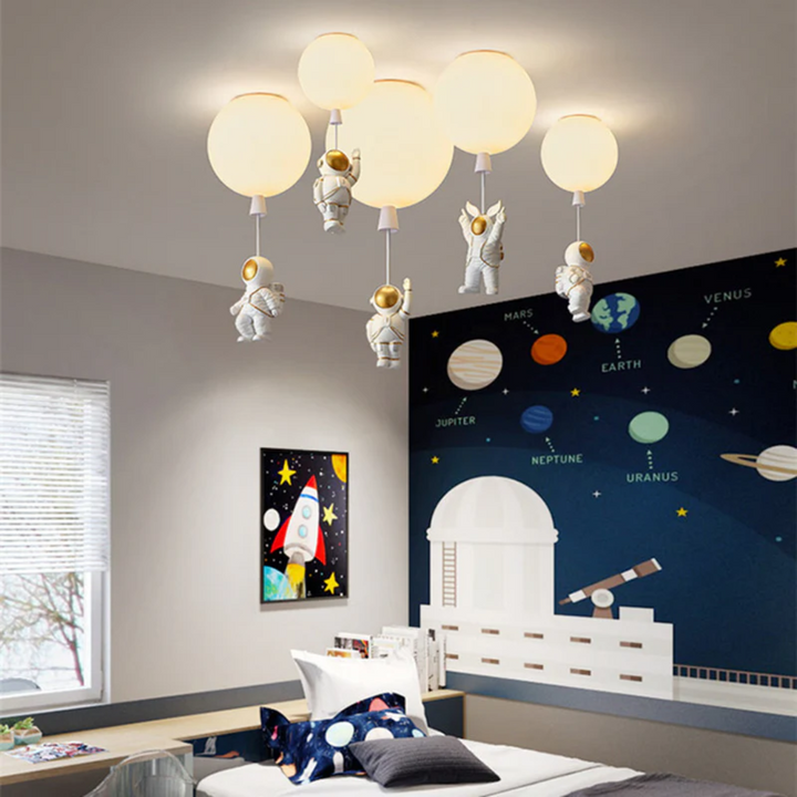 Deckenleuchte Kinderzimmer Astronauten Design, LED, weiß, modern, Weltraum-Thema, Schlafzimmer.