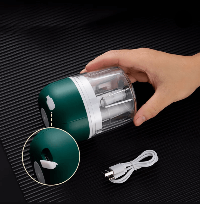 Elektrischer Knoblauchschneider, grün, transparent, USB-Kabel, Küchenzubehör, Handbetrieb.