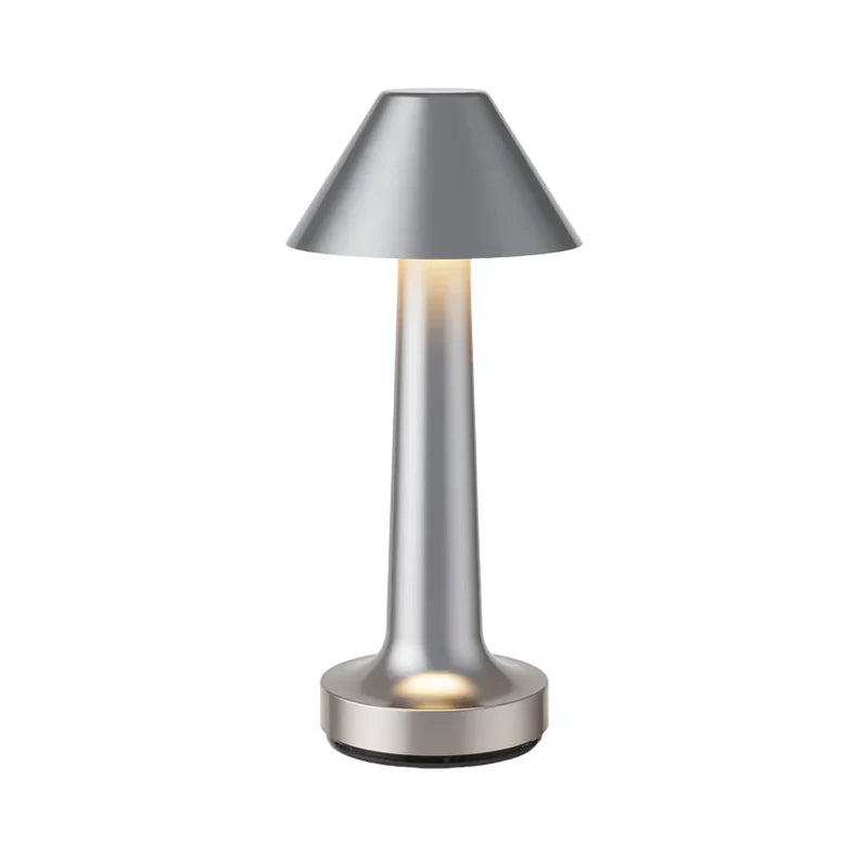 Silberne Tischlampe Kegel-Design, LED, Restaurant-Bar, modern, stilvoll, Metall, Beleuchtung.