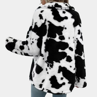 Damenjacke aus Kunstpelz, schwarz-weißes Kuhmuster, modisch, warm, Winterbekleidung.