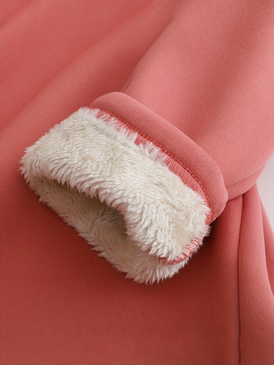 Rosa Fleecejacke mit weißem Plüschfutter, warm, gemütlich, Wintermode, Damenbekleidung