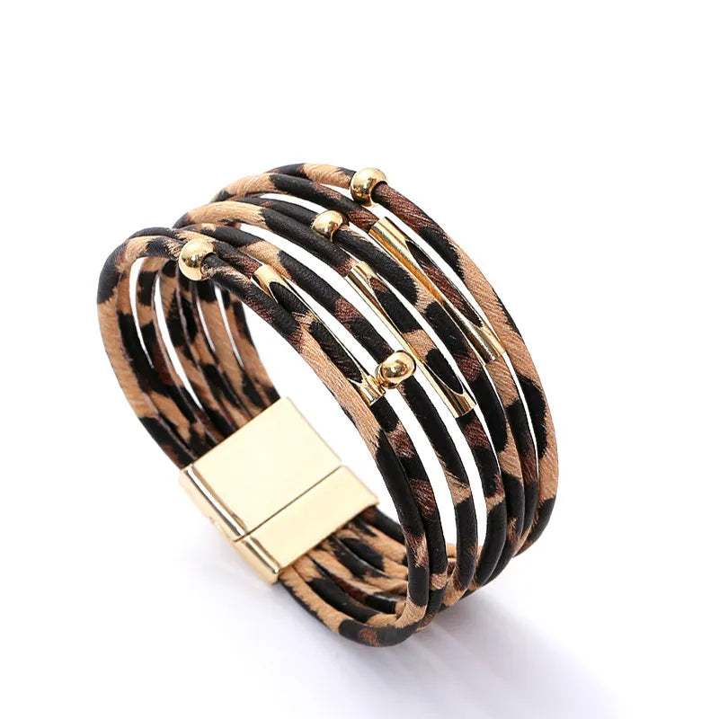 Leopardenmuster Armband, mehrschichtig, Magnetverschluss, Damen Schmuck, modisch, elegant.