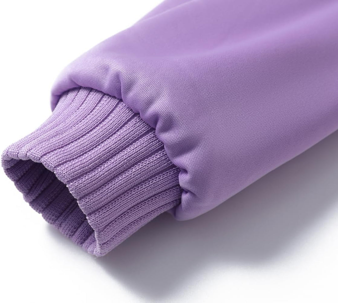 Lila Damenjacke Ärmel, weiches Material, modisch, bequem, Herbstmode, Freizeitkleidung.