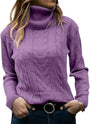 Lila Rollkragenpullover Damen, Zopfmuster, Strick, Wintermode, warm, elegant, Freizeitkleidung.