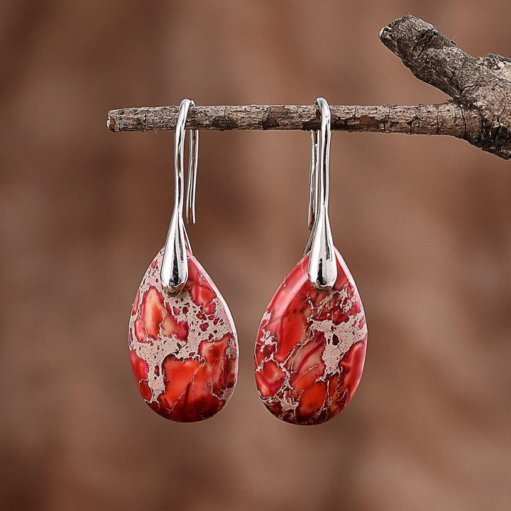 Rote Regalit Ohrringe, Tropfenform, Silberhaken, handgefertigter Schmuck, Naturstein.