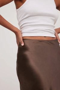 Herbstlicher Satinrock mit Hoher Taille – Leona