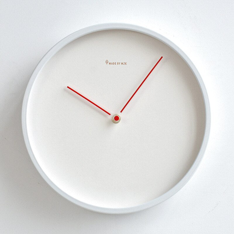 Minimalistische skandinavische Wanduhr - Skara