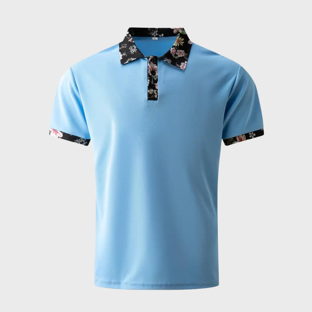 Hellblaues Herren-Poloshirt mit Blumenmuster-Kragen und Ärmeln, modisch, bequem.
