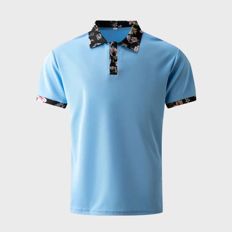 Hellblaues Herren-Poloshirt mit Blumenmuster-Kragen und Ärmeln, modisch, bequem.