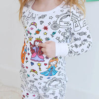 Mädchen-Pyjama mit Prinzessin-Motiv, weiß, bunt bedruckt, Kinder-Nachtwäsche, Baumwolle.