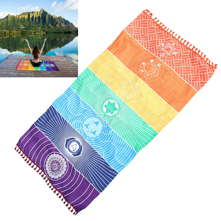 Buntes Chakra-Yoga-Handtuch, Mikrofaser, mit Symbolen, ideal für Meditation und Entspannung.