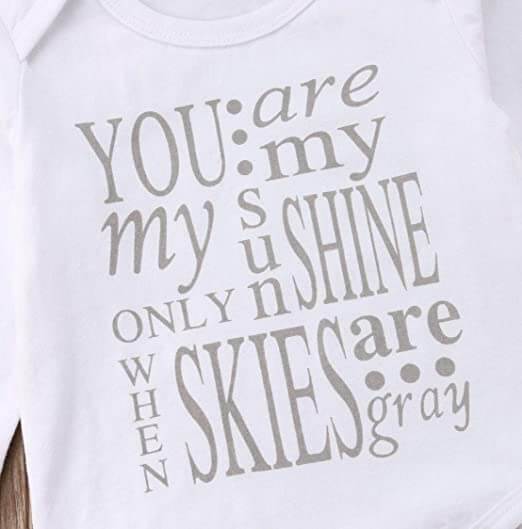 Baby-Outfit mit Spruch & Rüschenhose – HerbstzauberSet