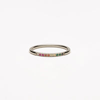 Silberner Regenbogenring mit bunten Edelsteinen, minimalistisches Design, Schmuck für Damen.