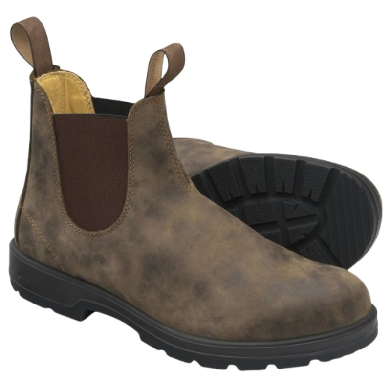 Braune Chelsea-Boots aus Leder mit rutschfester Sohle, ideal für Winter und Outdoor-Aktivitäten.