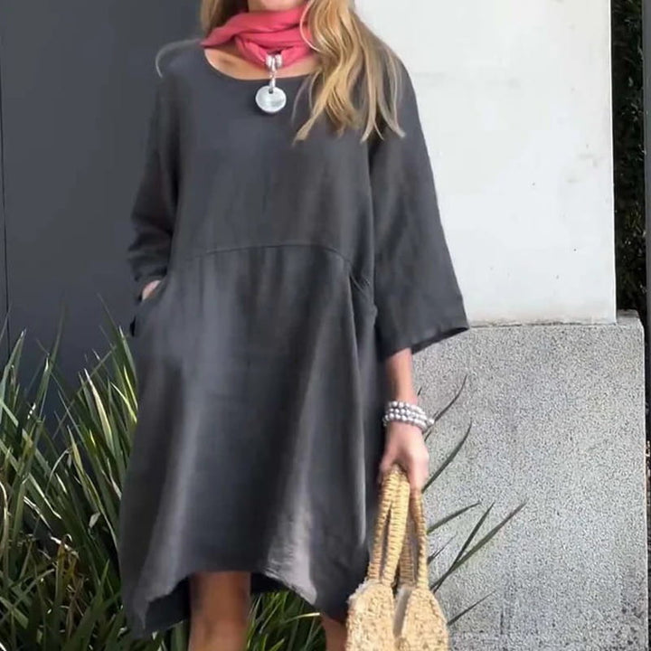 Herbstliches Kleid mit lockerer Passform & praktischer Tasche – Malia