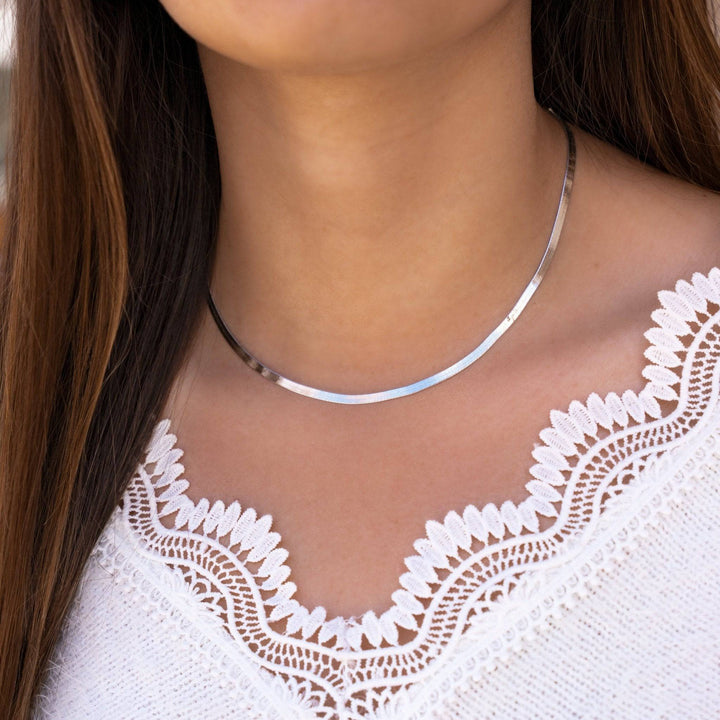 Silberne Halskette 3mm, elegantes Design, Damenmode, Schmuck, Accessoire, Emily Schmuck.