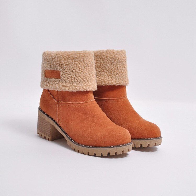 Braune Damen-Winterstiefel mit Fellfutter, rutschfeste Sohle, modisch und warm.