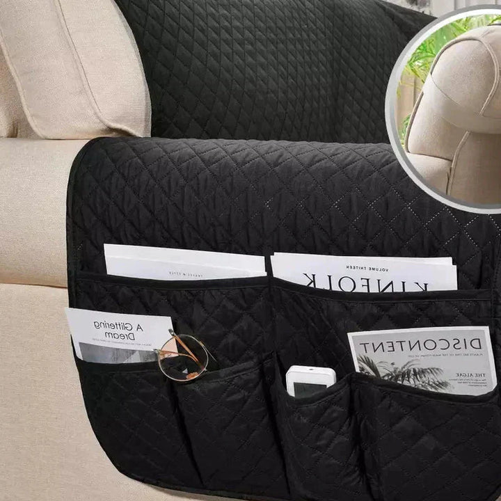 Schwarze gesteppte Sofahusse mit Taschen, universell passend, für Wohnzimmermöbel.