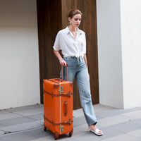 2-teilige Vintage-inspirierte Gepäckset mit Spinnerrollen und Schutzhülle