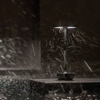 Wasserdichte LED-Gartenleuchte, schwarz, wetterfest, für Außenbereich, moderne Beleuchtung.