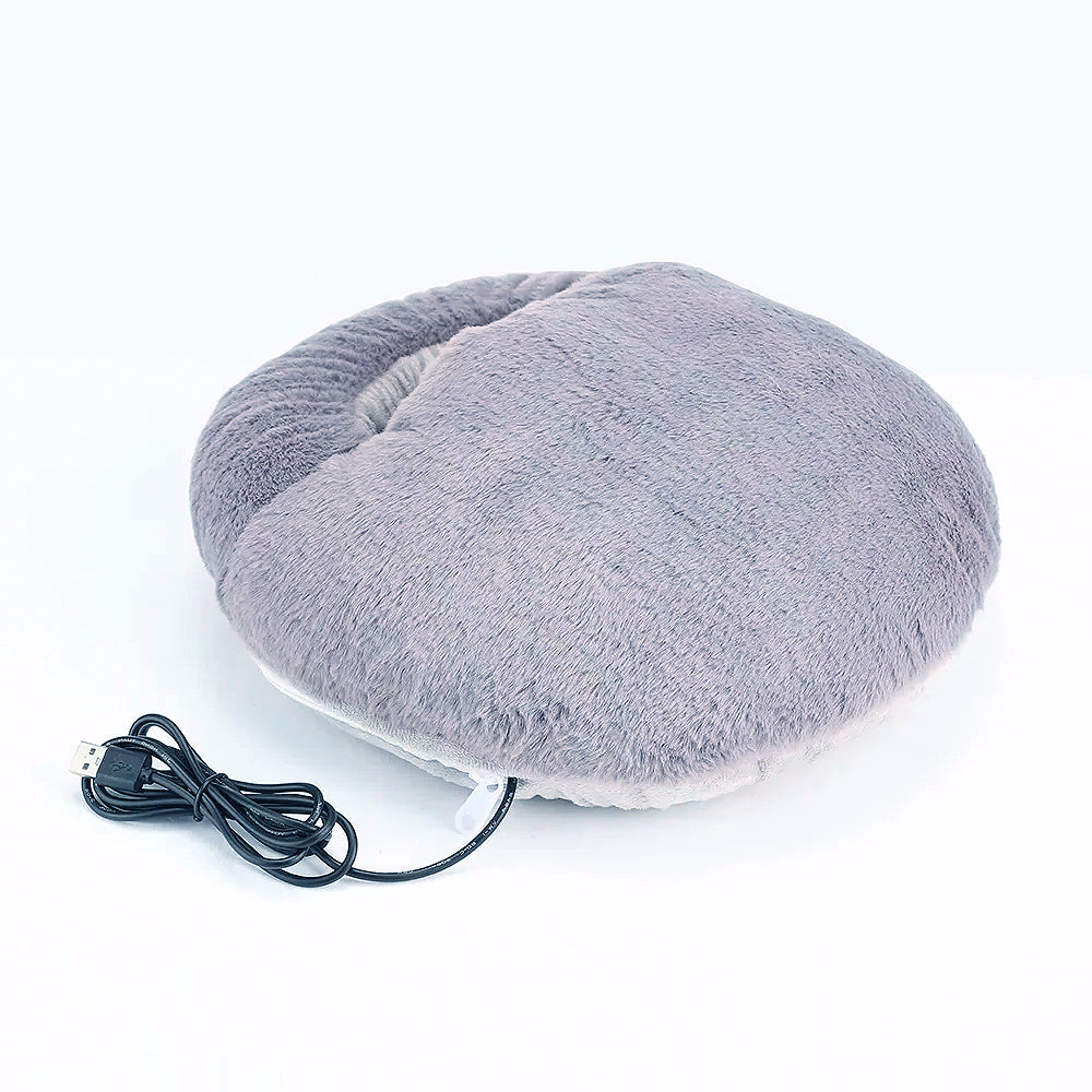 Grauer USB-Heizpantoffel, flauschig, rund, für warme Füße, ideal für kalte Wintertage.