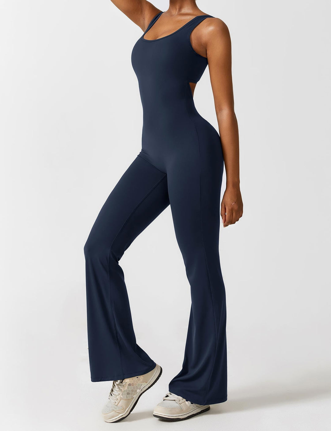 Rückenfreier Jumpsuit mit Schlaghose – Liv