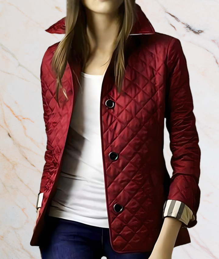 Damen Steppjacke rot, elegant, Knopfleiste, Herbstmode, stilvoll, Freizeitkleidung, modisch.