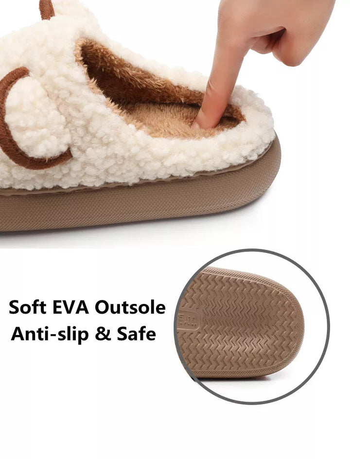 Weißer Plüsch-Hausschuh mit brauner Sohle, rutschfest, EVA-Material, sicher und bequem.