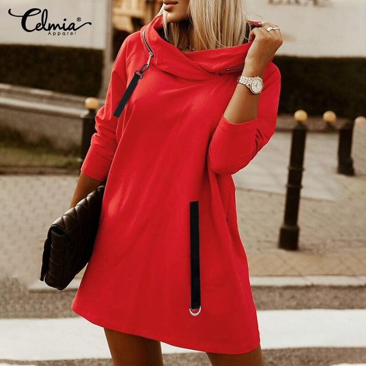 Frau in rotem Kapuzenkleid mit Taschen, Celmia Mode, Herbstmode, lässiger Stil, Straße.