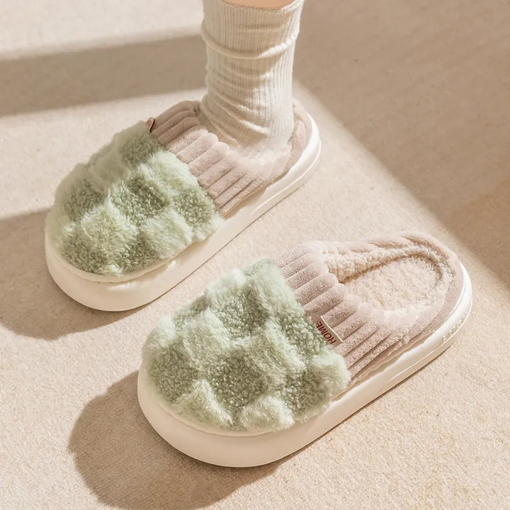 Damen Hausschuhe, flauschig, grün-beige, rutschfest, warm, gemütlich, Wintermode.
