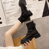 Schwarze Damenstiefel mit dicker Sohle, Schnürung, modisch, robust, ideal für Herbst/Winter.