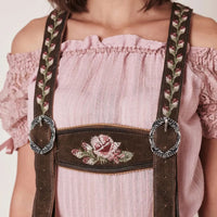 Damen-Trachtenbluse rosa mit Stickerei, schulterfrei, traditionell, Oktoberfest-Mode.