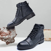Schwarze Herren-Lederstiefel mit Schnürung und Reißverschluss, robustes Design, modisch.