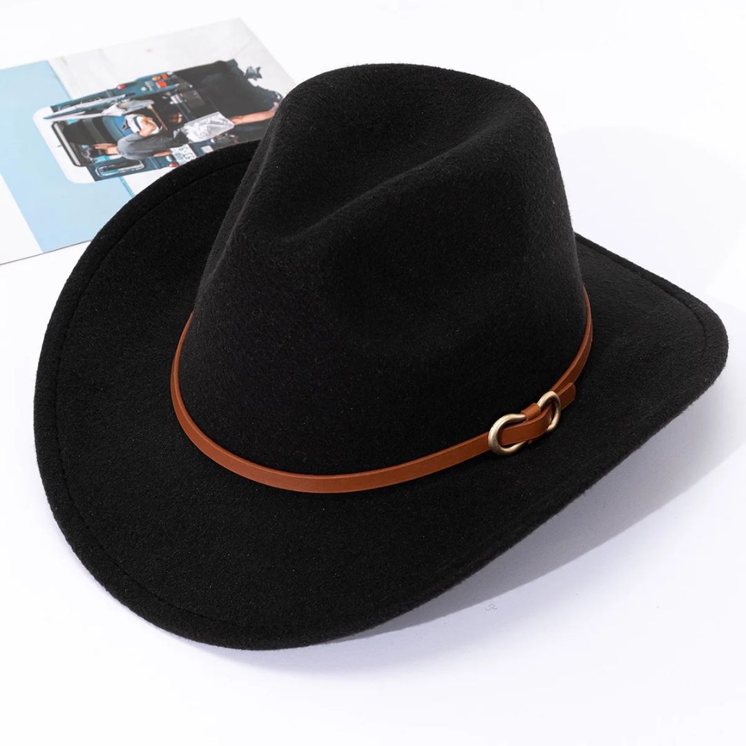 Schwarzer Filzhut mit braunem Lederband, Cowboy-Stil, modisches Accessoire.