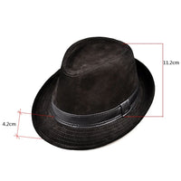 Schwarzer Filzhut mit Lederband, Maße 11,2 cm x 4,2 cm, elegantes Accessoire für Herren.