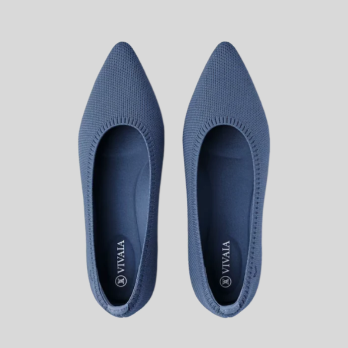 Blaue Damen-Ballerinas aus Strickstoff, spitze Form, Marke VIVAIA, umweltfreundlich.
