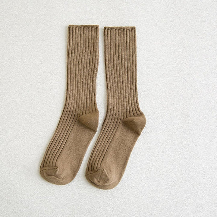 Braune gerippte Socken aus Baumwolle, knielang, bequem, für Damen und Herren.