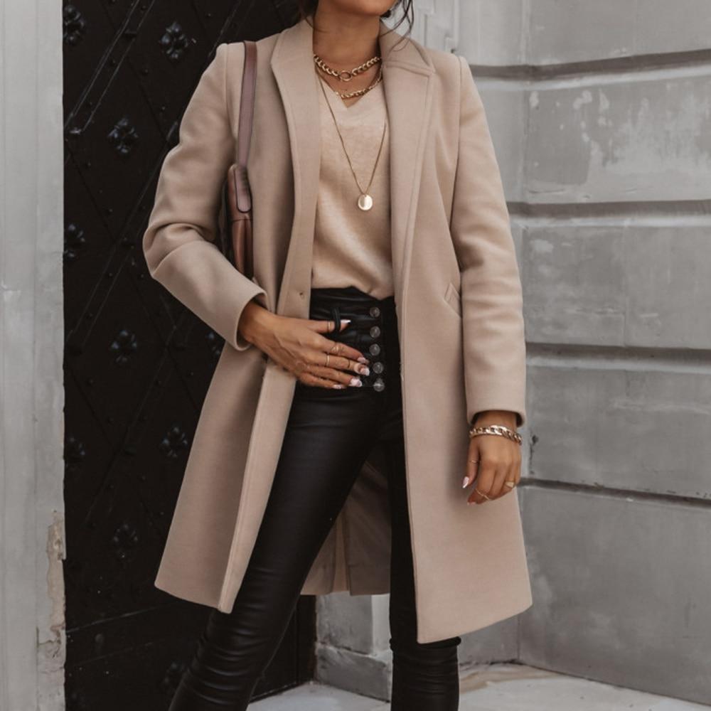 Damenmantel beige, eleganter Wollmantel, Herbstmode, stilvoller Look, Modeaccessoires.